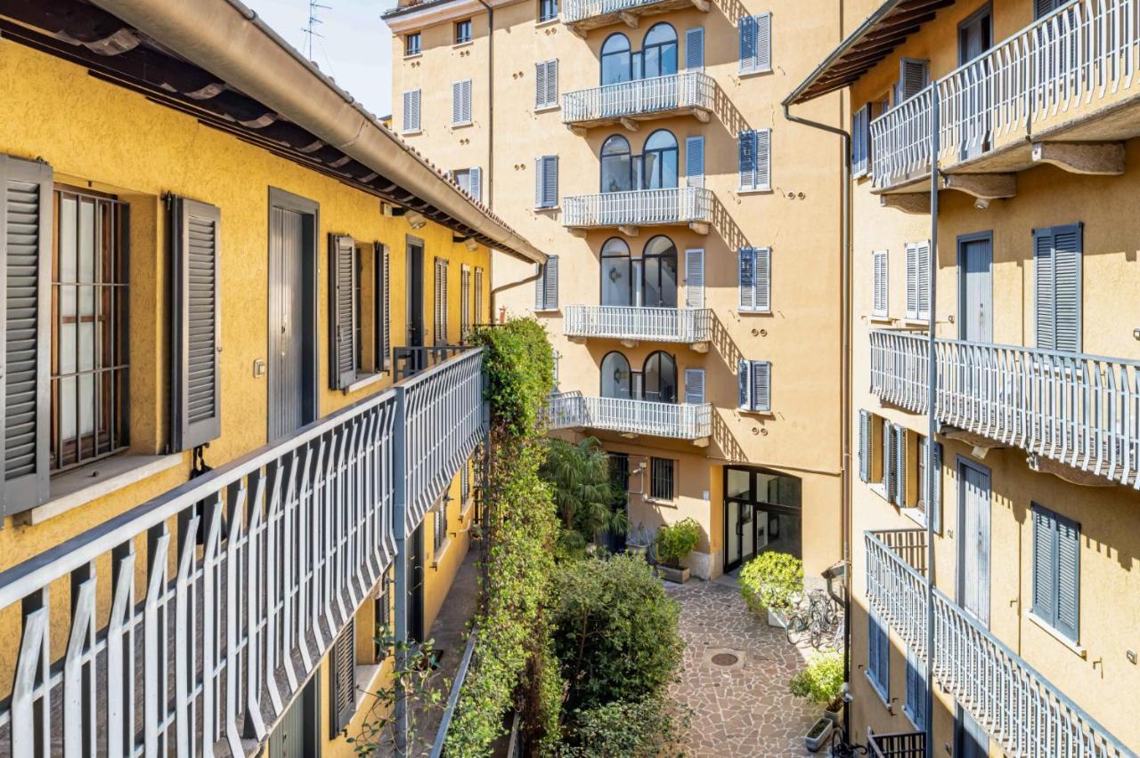 Easylife - Romantico Appartamento Sulla Darsena ミラノ エクステリア 写真